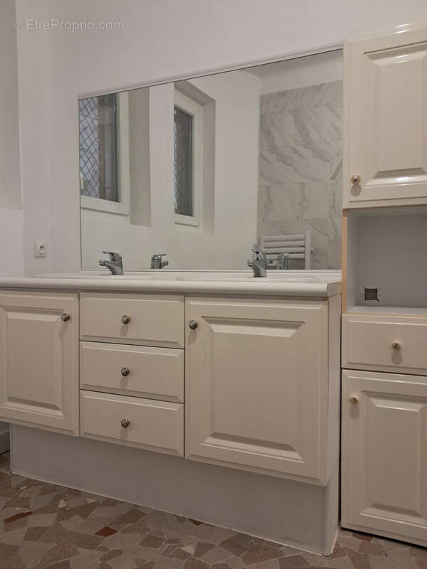 Maison à NEUVY-SUR-LOIRE