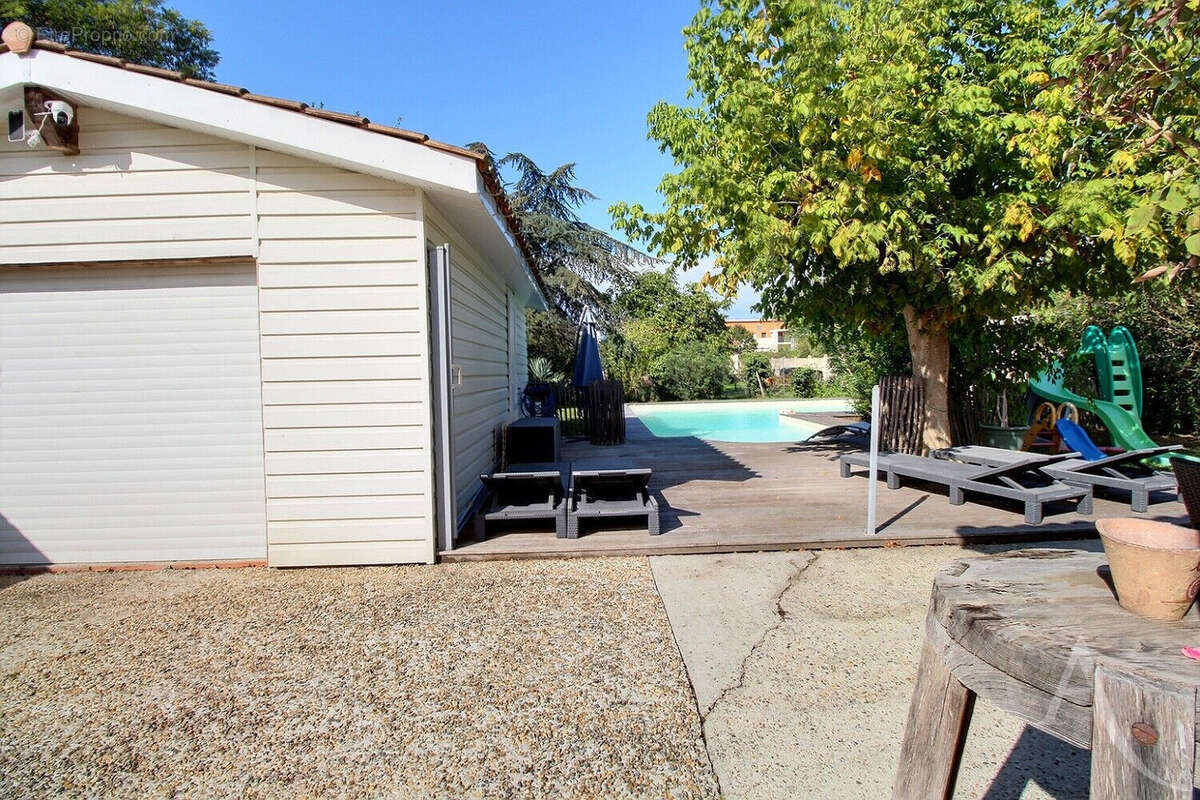 Maison Cadaujac 150 m2 avec piscine et garage - photo 11