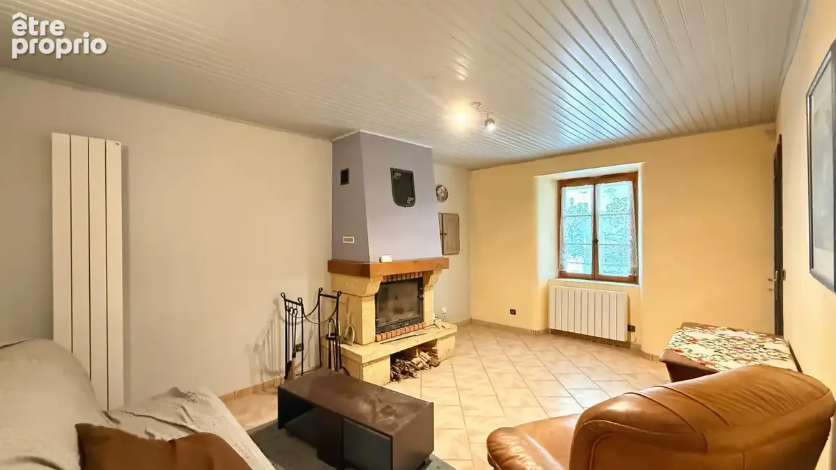 SARDIEU, Maison avec dépendances et terrain - photo 3