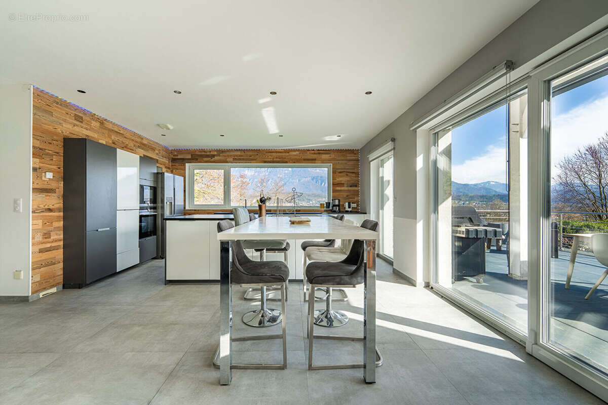 Maison à LE BOURGET-DU-LAC