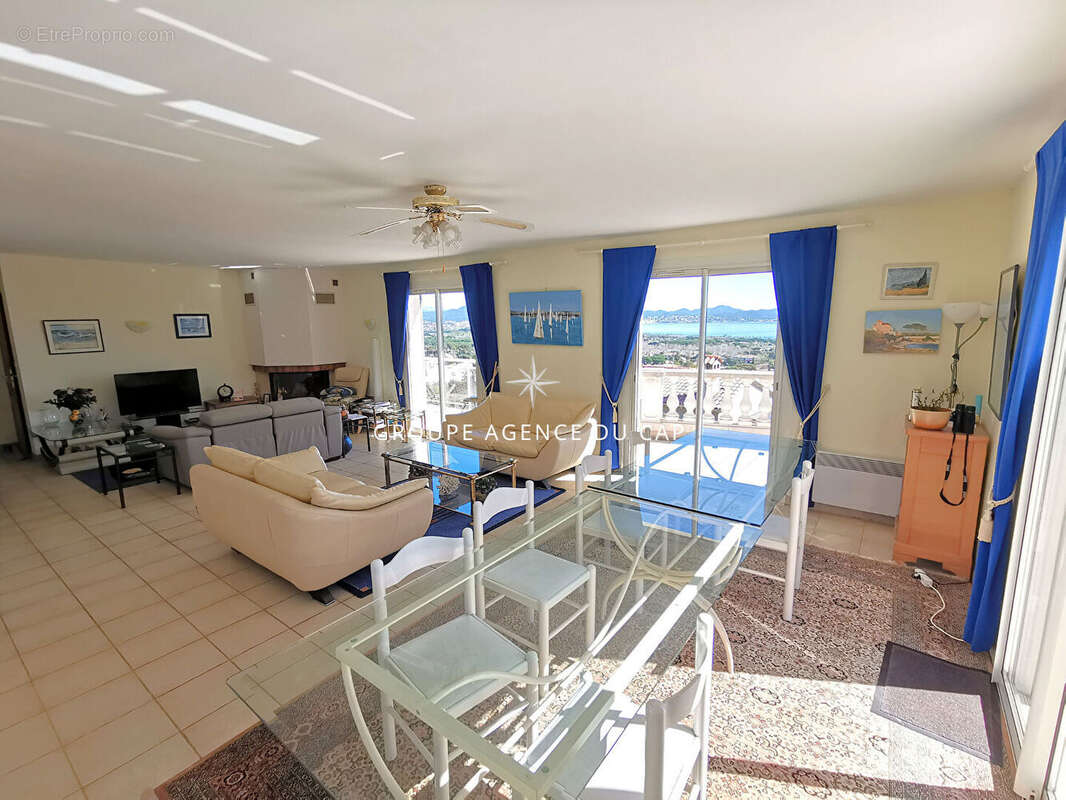 Maison à FREJUS