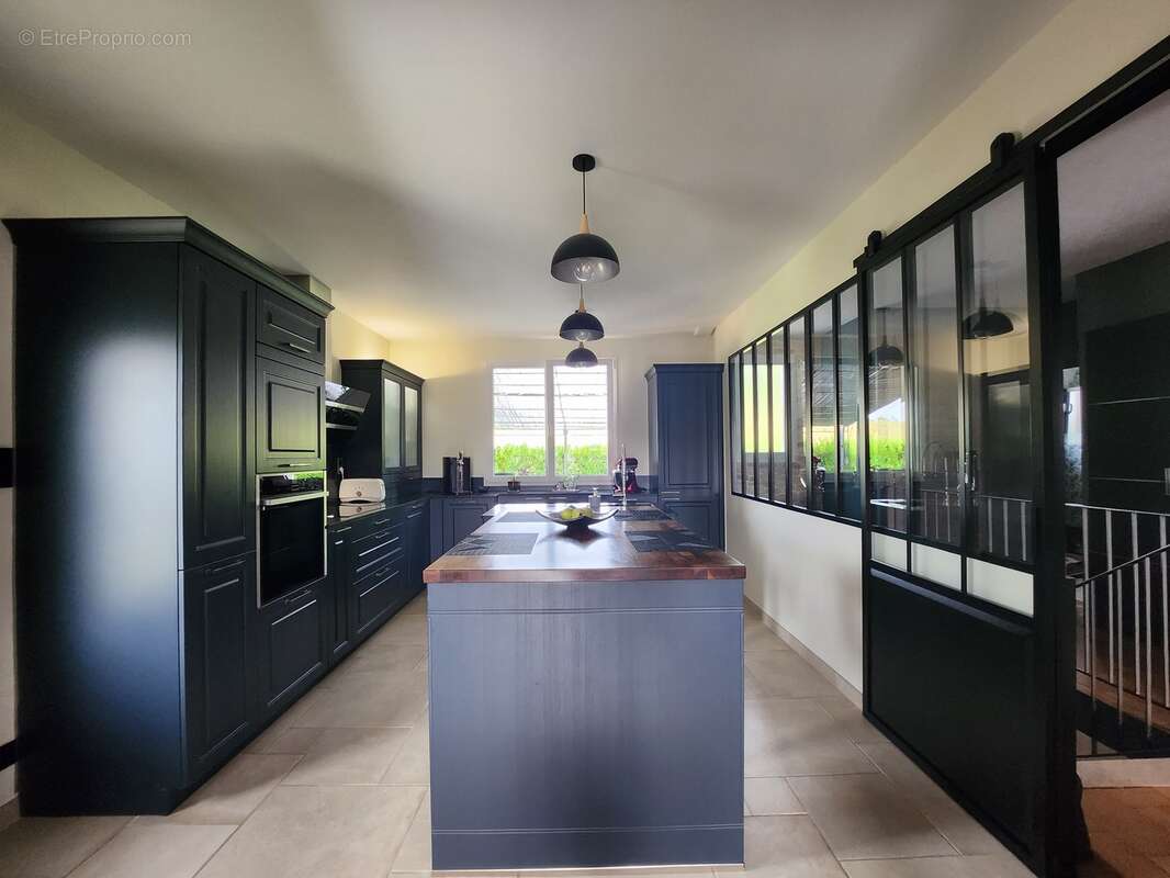 Maison à SAINT-PRIEST-TAURION