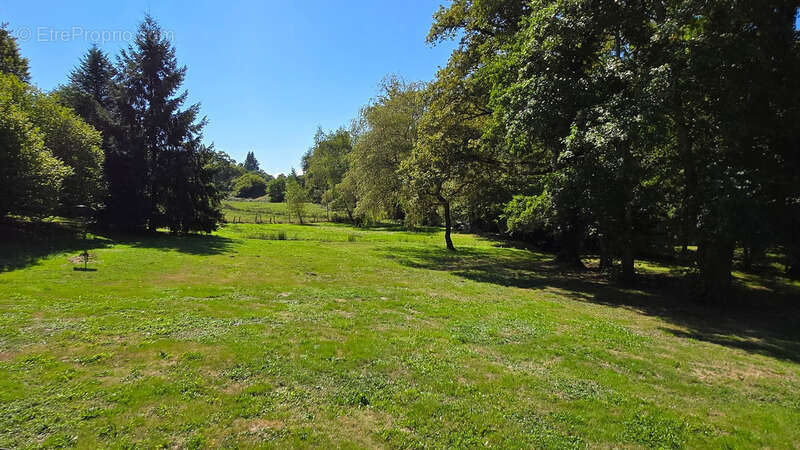 Maison à ORADOUR-SUR-GLANE