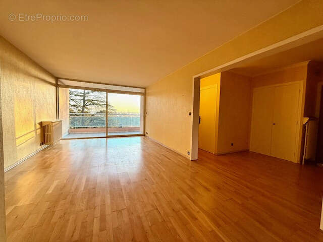 Appartement à ROMANS-SUR-ISERE