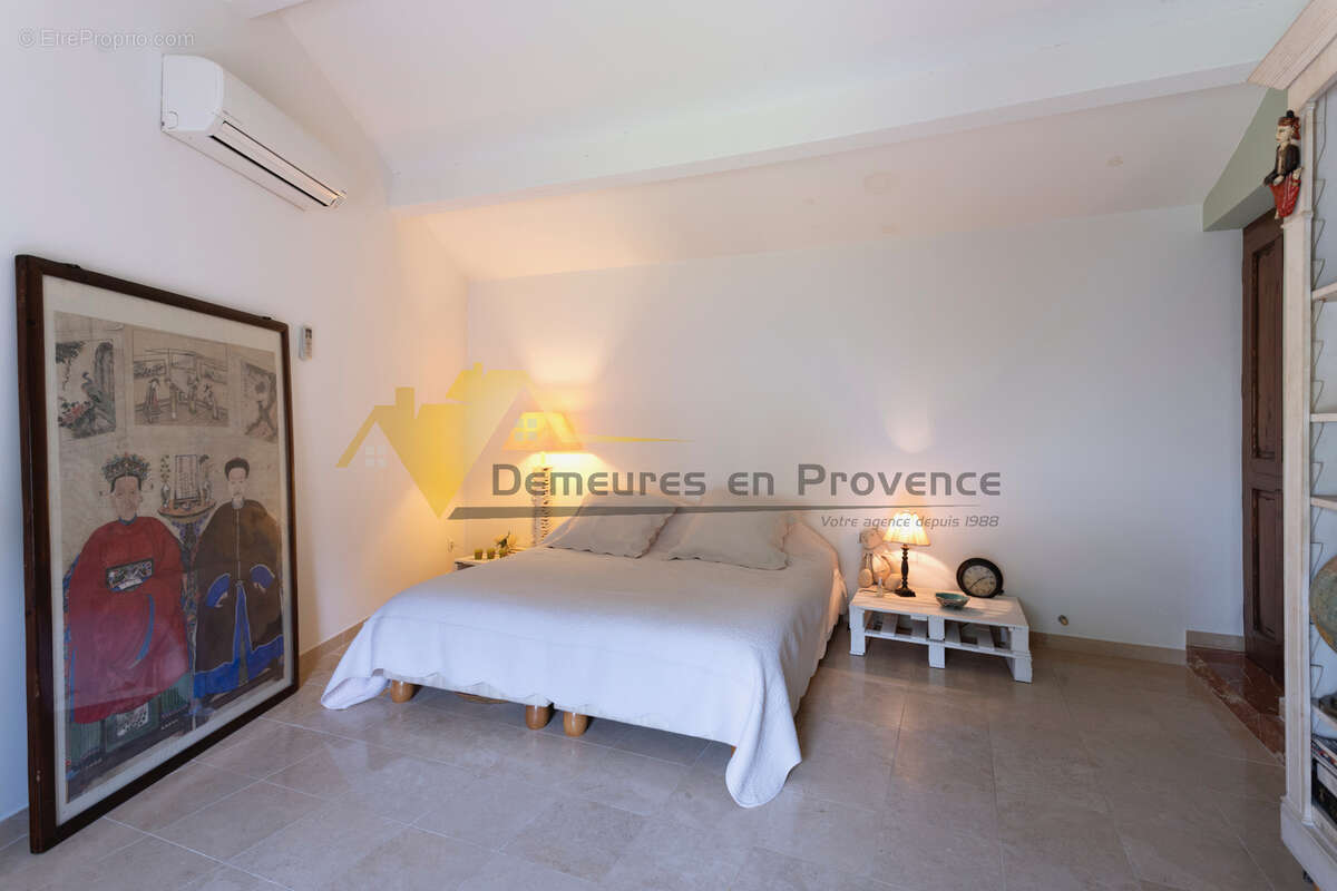 Maison à VAISON-LA-ROMAINE