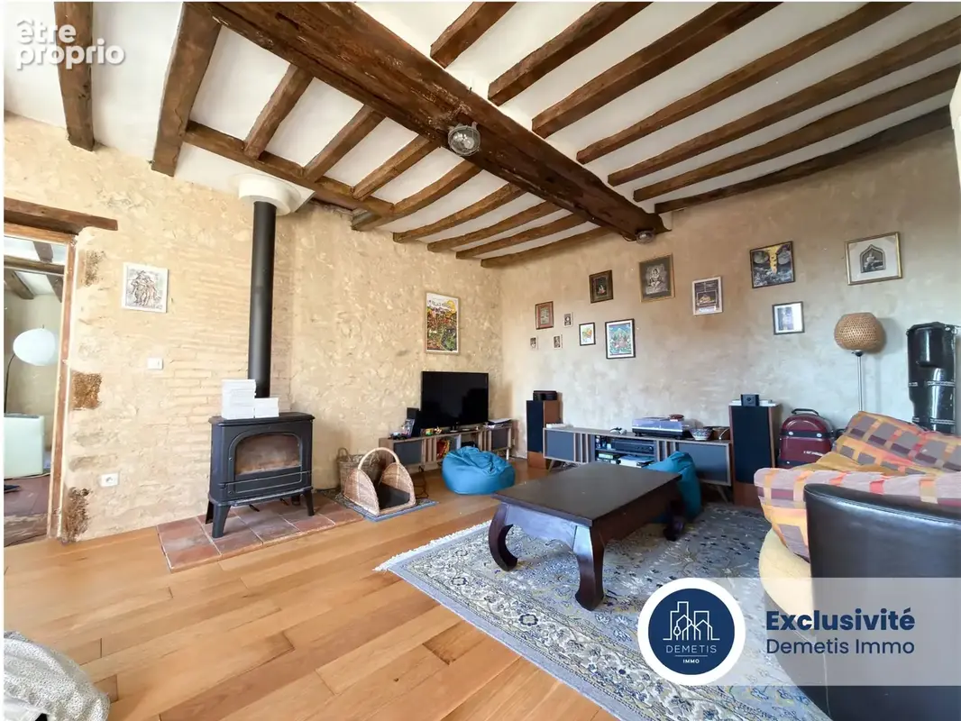 Maison de caractère avec jardin et dépendances - photo 9