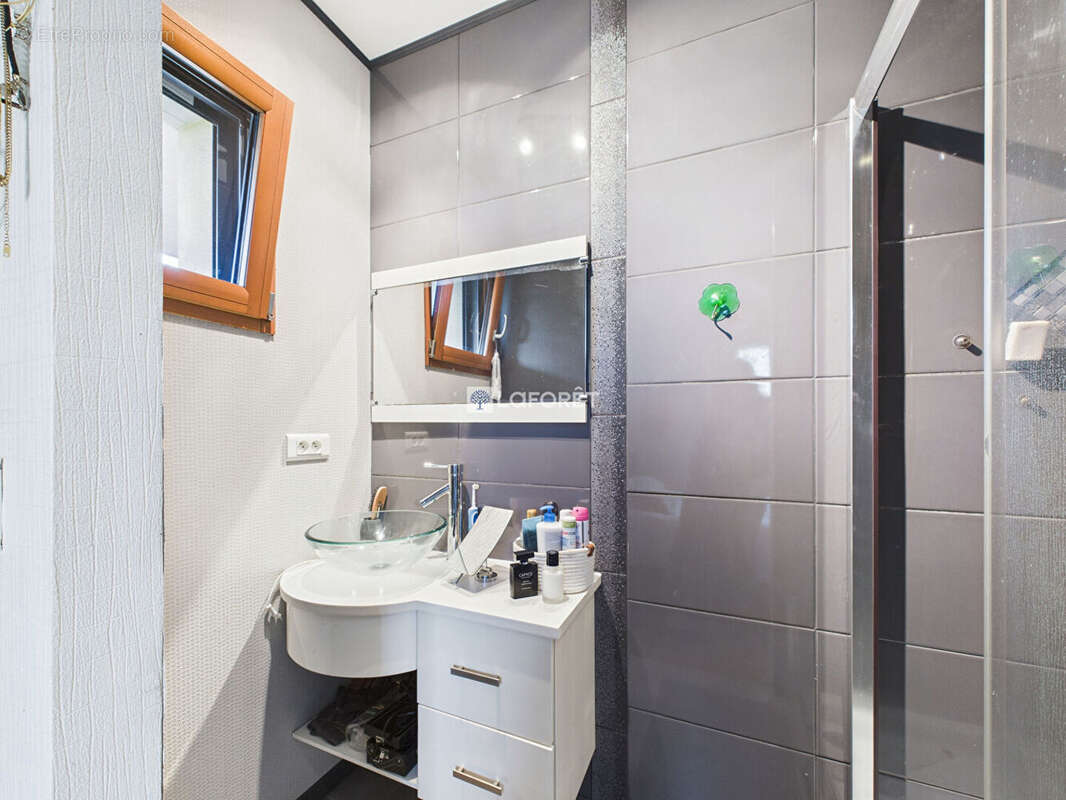 Maison à SAINT-EVARZEC