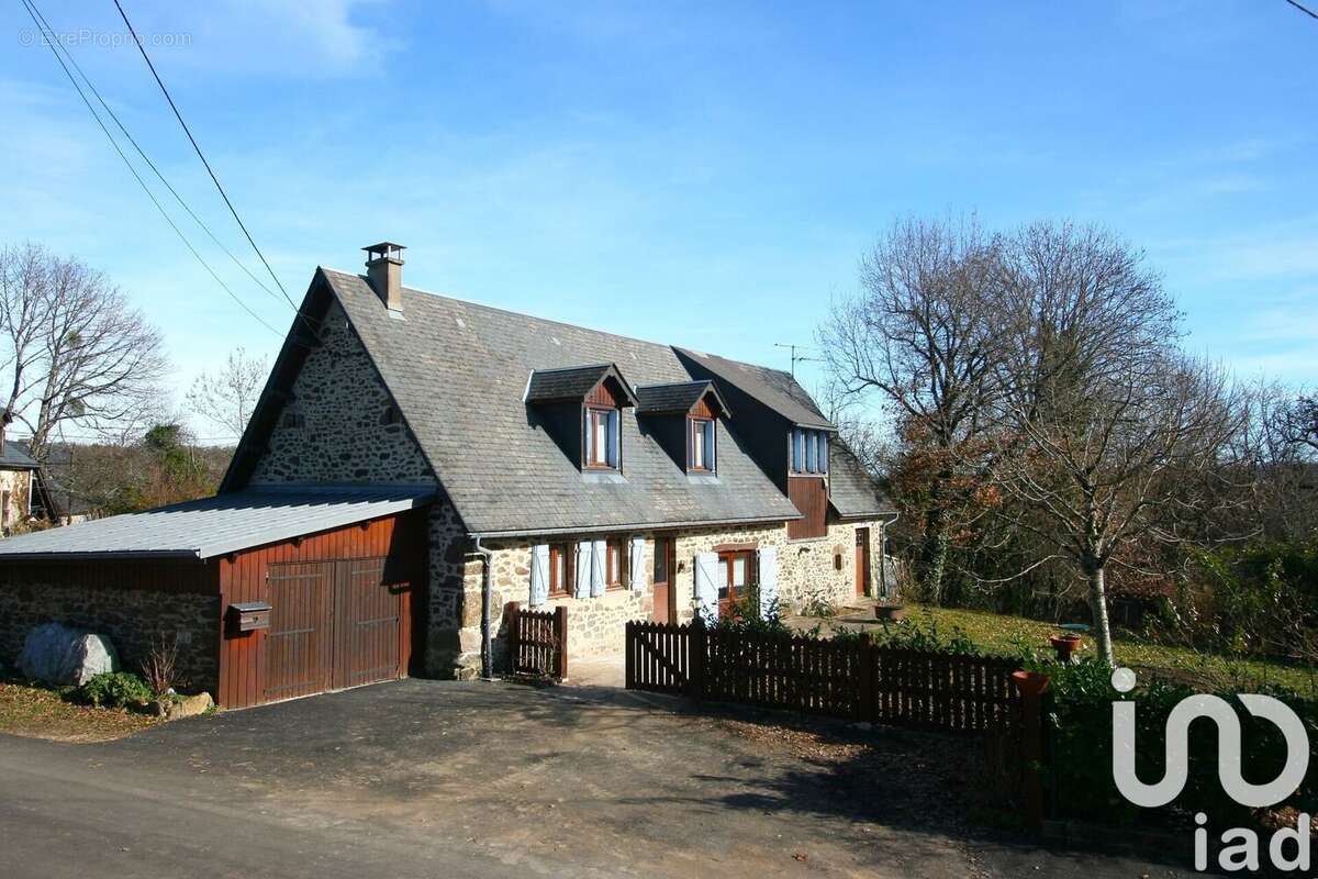 Photo 2 - Maison à SAINT-HILAIRE-LUC