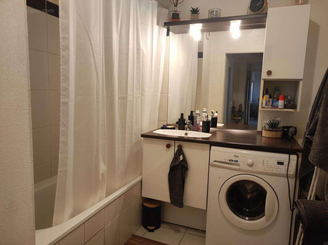 Appartement à VENISSIEUX