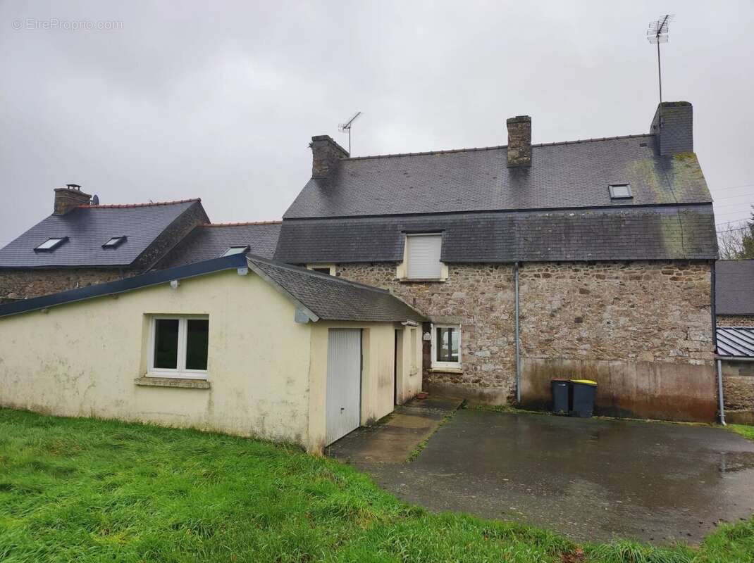 Maison à CHATELAUDREN