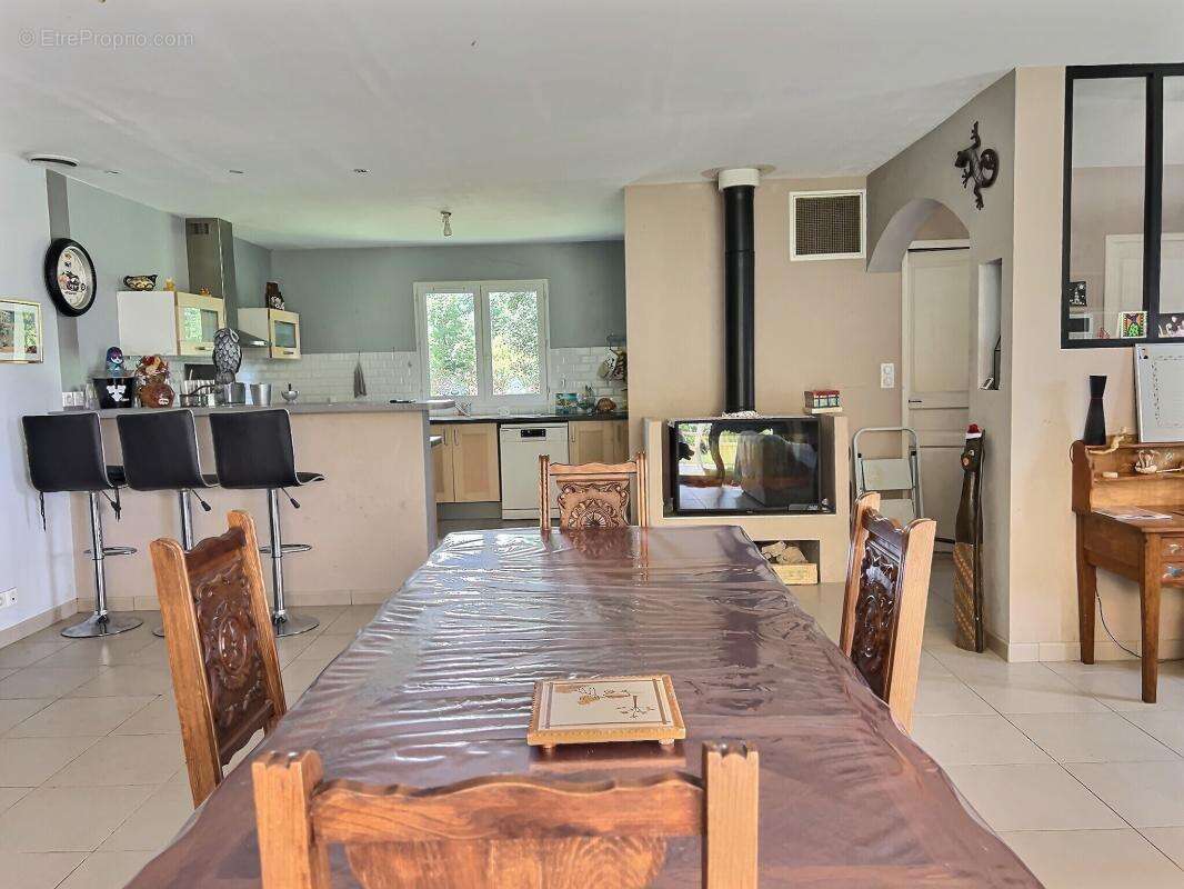 Maison à LABASTIDE-SAINT-PIERRE