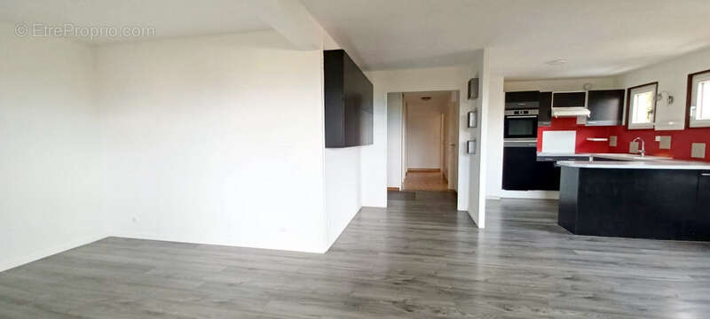 Appartement T3 avec parking et cave - photo 6