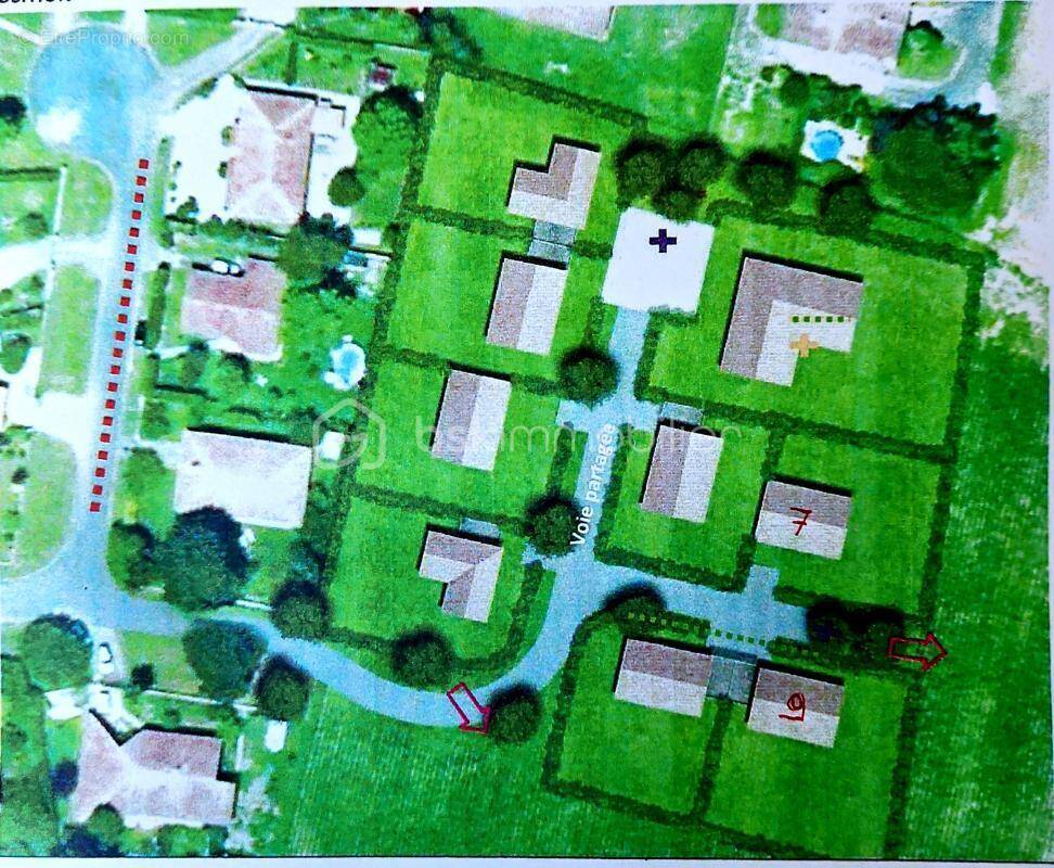 Terrain à RIVIERE-SAAS-ET-GOURBY