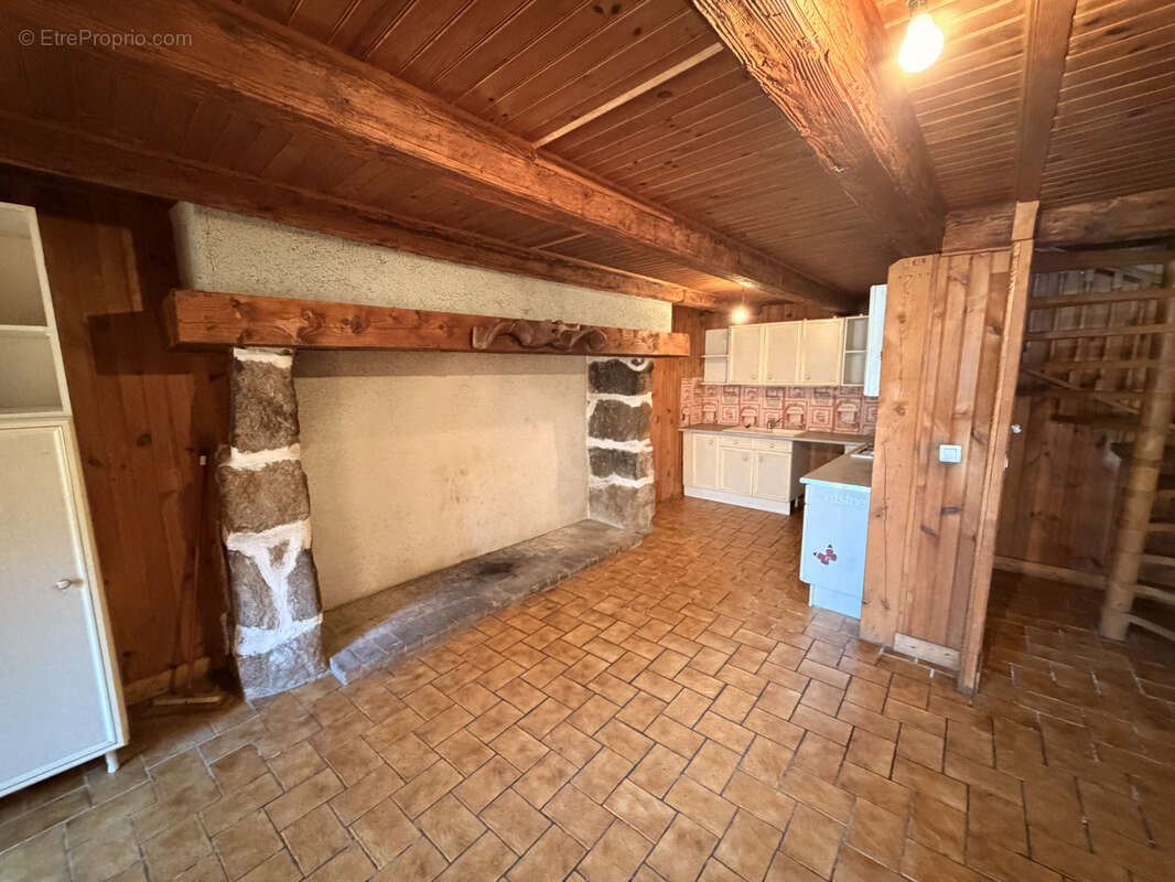 Maison à SAINT-SATURNIN