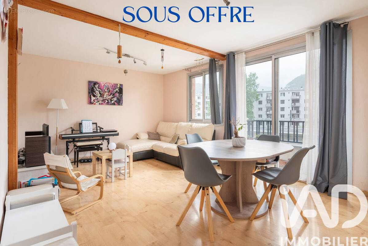 Photo 1 - Appartement à SAINT-EGREVE