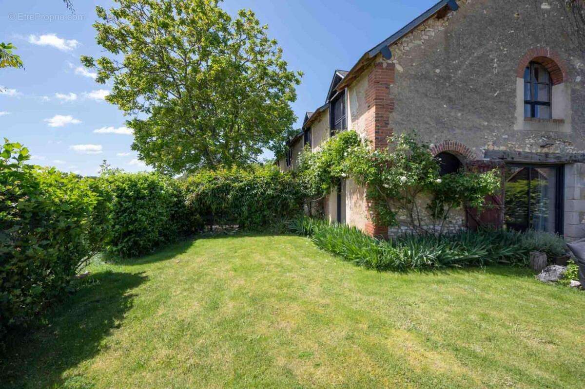 Maison à ANGLES-SUR-L'ANGLIN