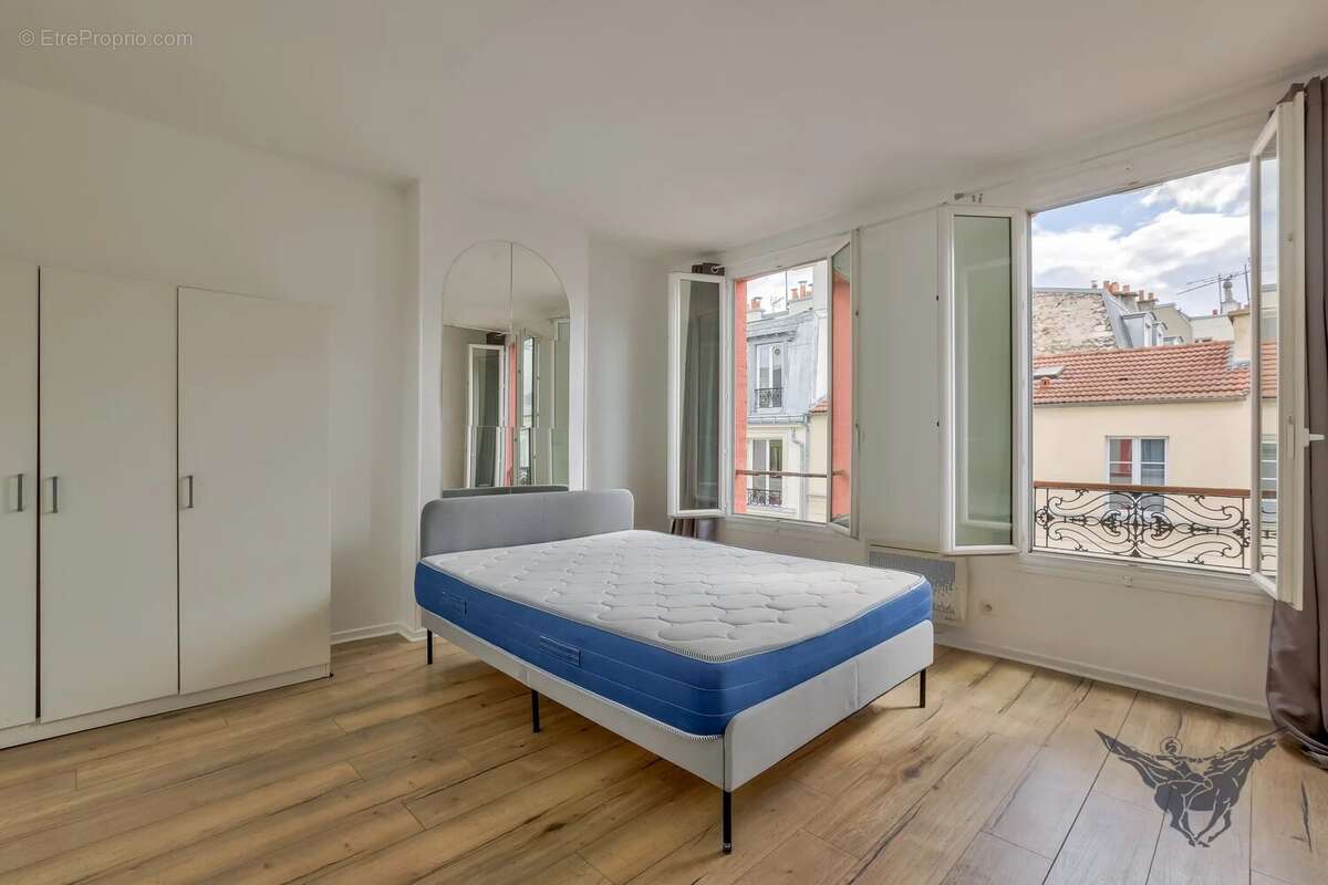 Appartement à PARIS-14E