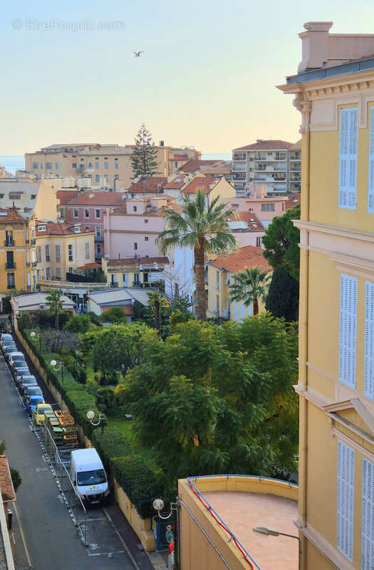 Appartement à MENTON