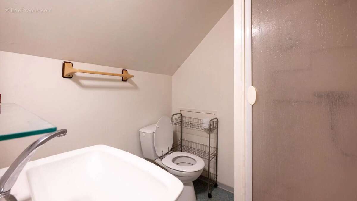 Souillac, Hyper centre, immeuble de 3 appartements. - photo 10