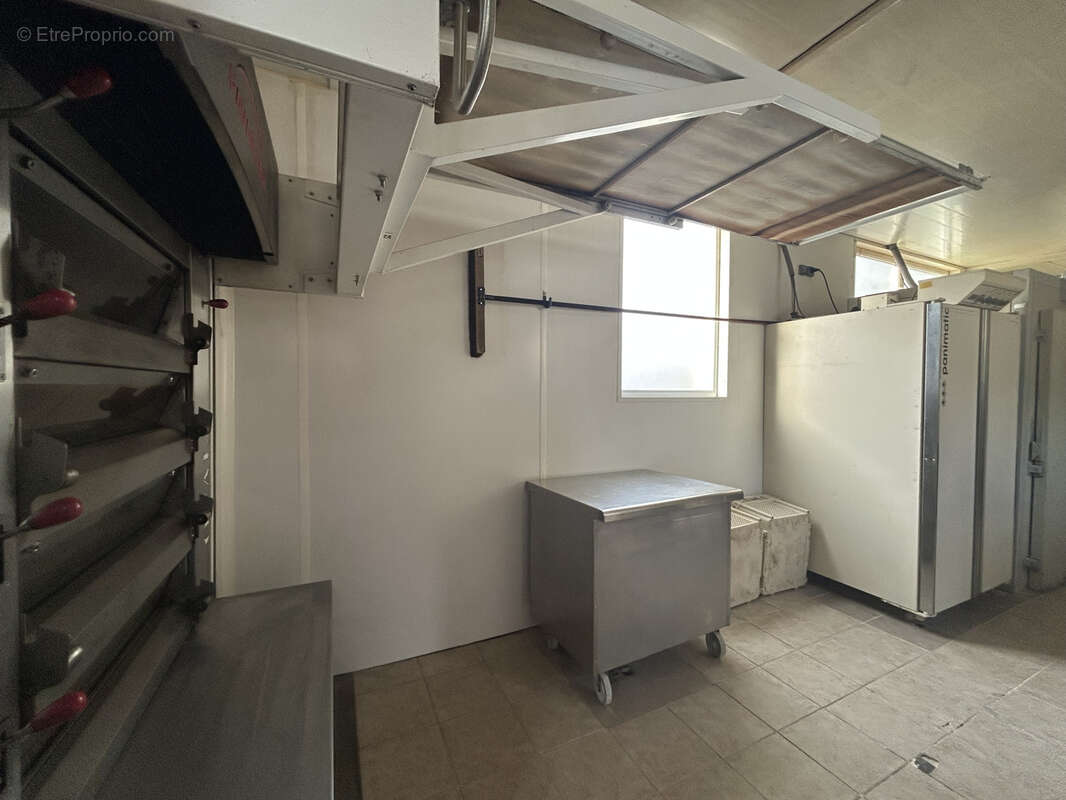 Commerce à SAINT-BENOIT-SUR-LOIRE