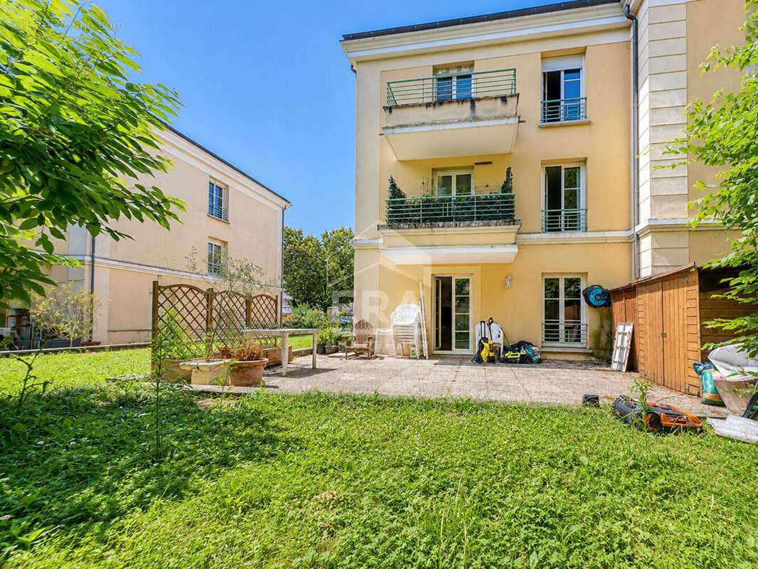 Appartement à LUZARCHES