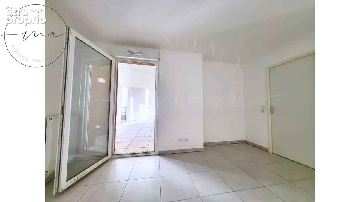 Bel appartement T2 récent centre de sète avec parking privé - photo 13