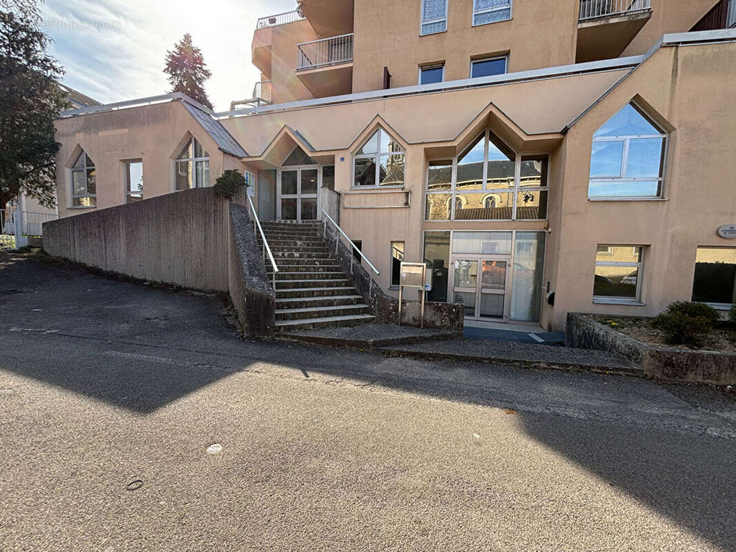 Autre à BOURG-EN-BRESSE