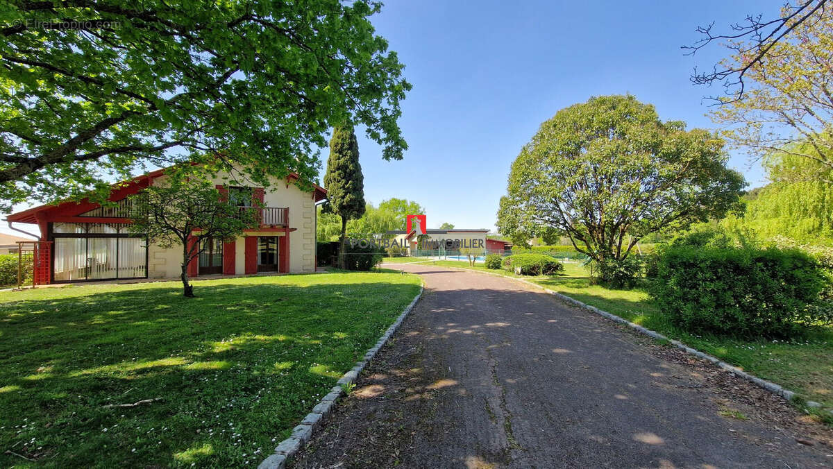 Maison à SAINT-ANDRE-DE-CUBZAC