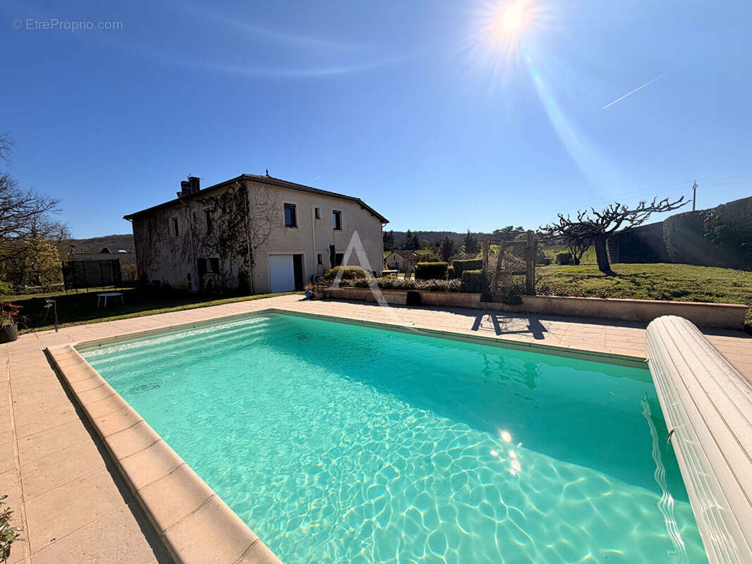 Maison à PARNAC