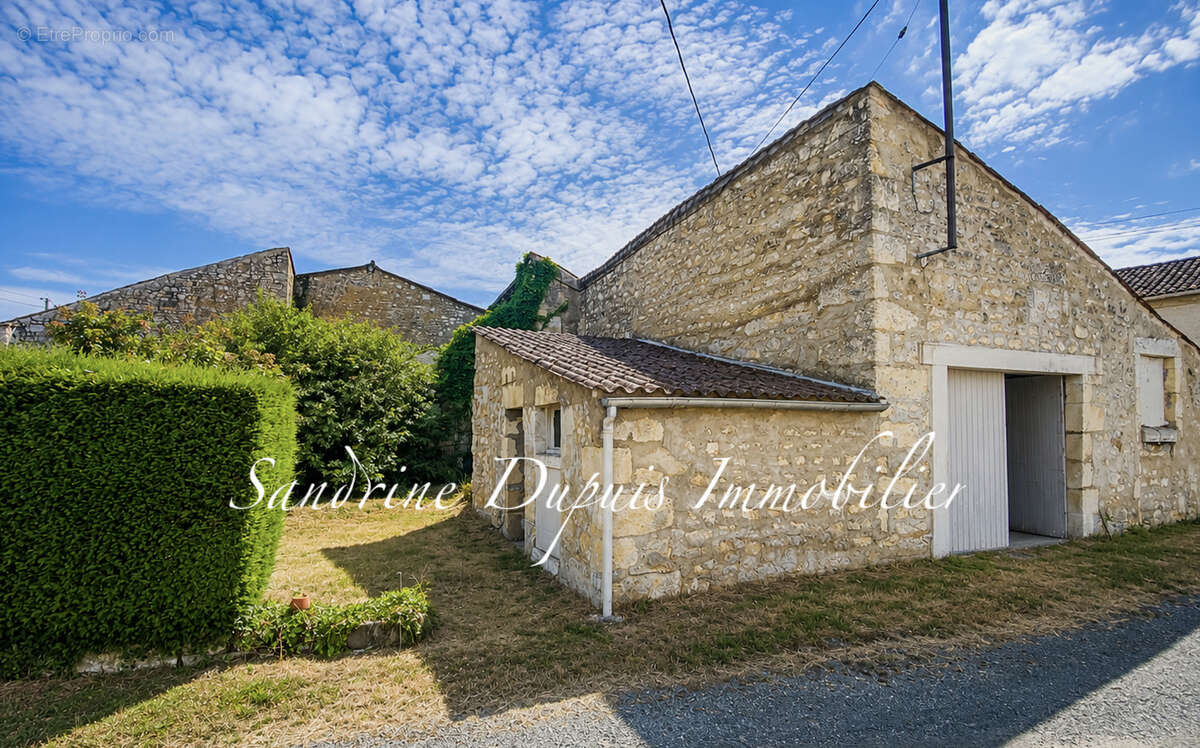 Maison à RETAUD