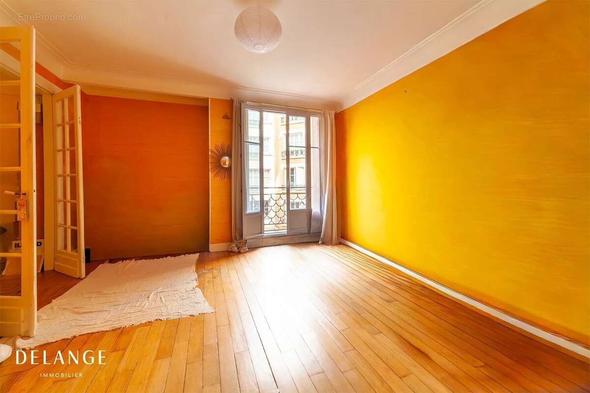 Appartement à PARIS-20E