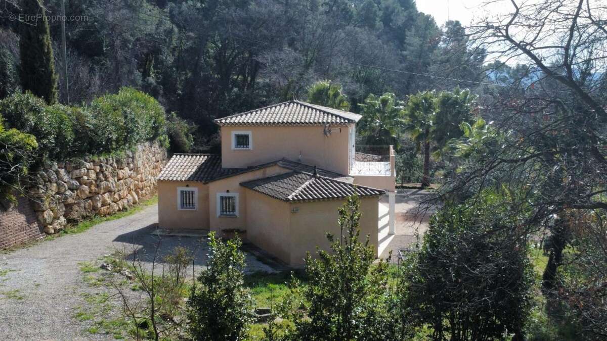 Nouveaute neoprovencale 5 p -157 m2 sur 1500 m2 de terrain- - photo 28