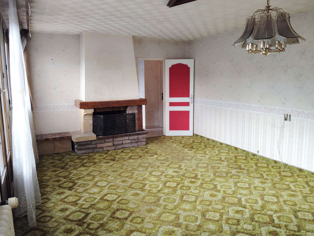 Maison à TOURS-SUR-MARNE