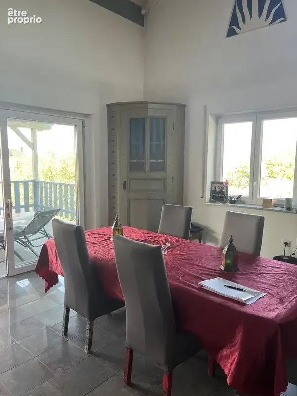 Maison de  2002 de 141 m2 avec grand terrain 2050m2 à Niederlauterbach - photo 3