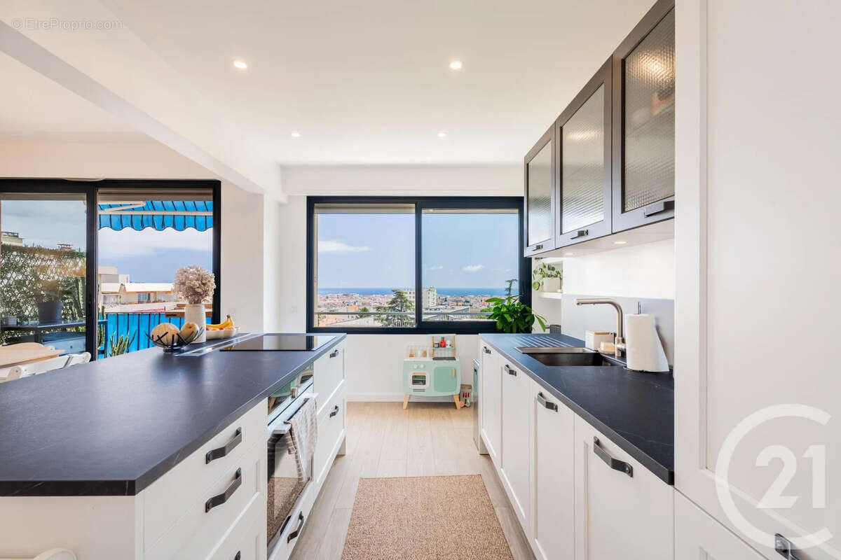 Appartement à NICE
