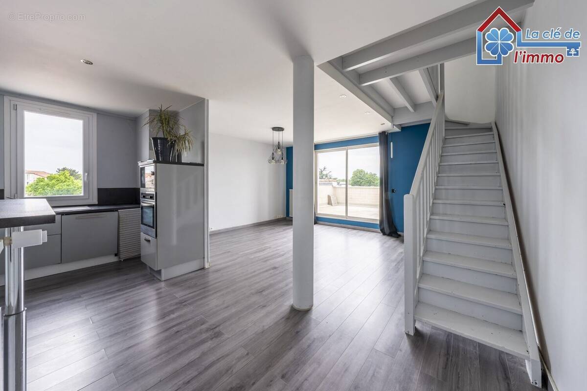 Appartement à MOISSY-CRAMAYEL