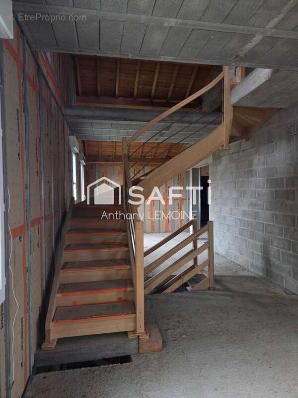 Photo 3 - Maison à LE CHAMBON-SUR-LIGNON