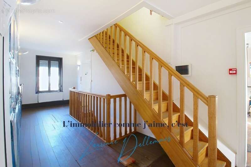 Superbe immeuble de rapport/Bureaux à vendre à ANZIN (59) - Maison bourgeoise en double distribution - photo 4