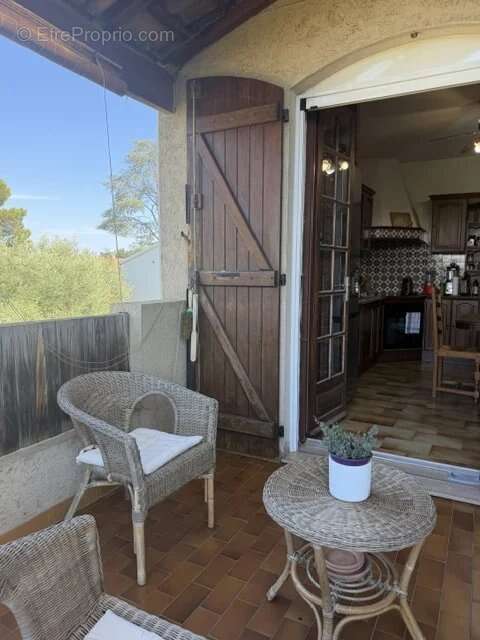 Villa familiale de 203 m² avec 2 logements sur 890 m² de terrain BORGO - photo 6