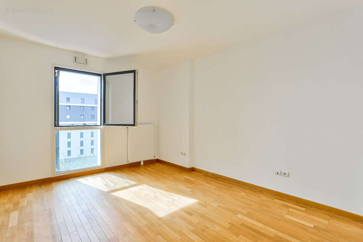 Appartement à COLOMBES