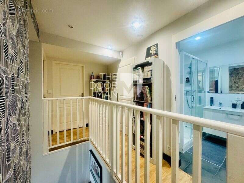 Maison 53000 - photo 9