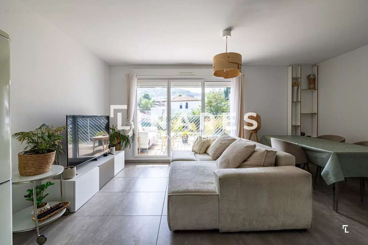 Appartement à MARSEILLE-9E