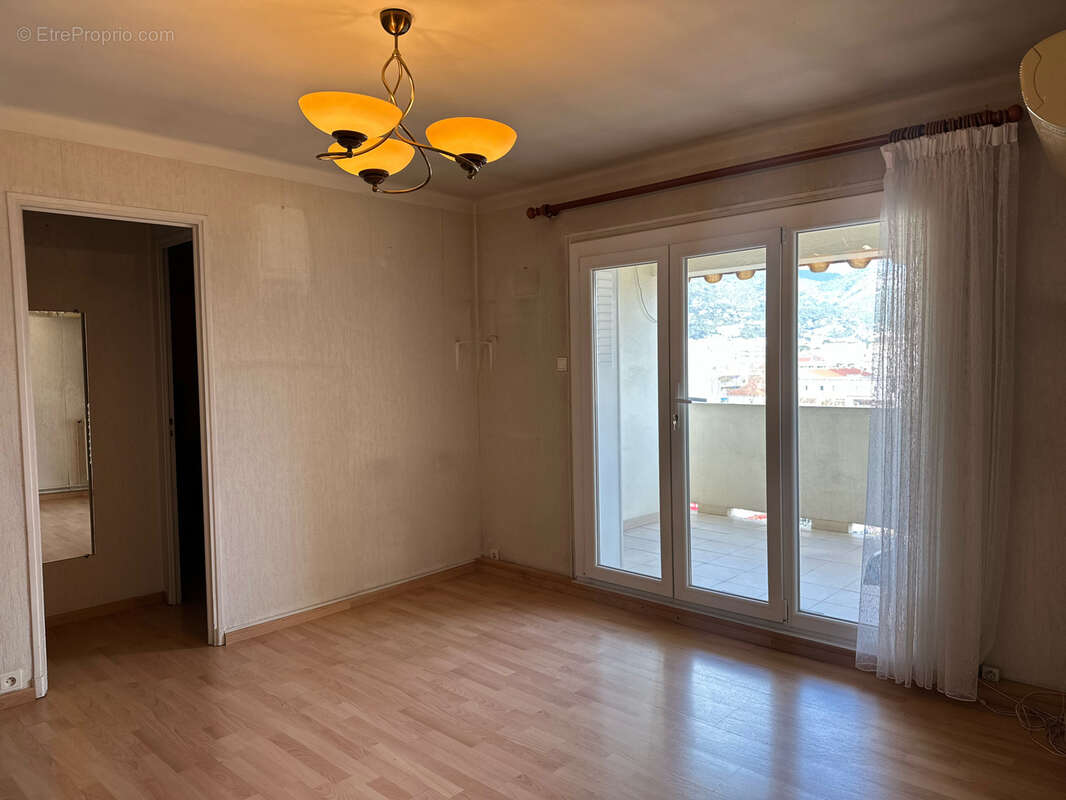 Toulon ouest type 3 a vendre - photo 2