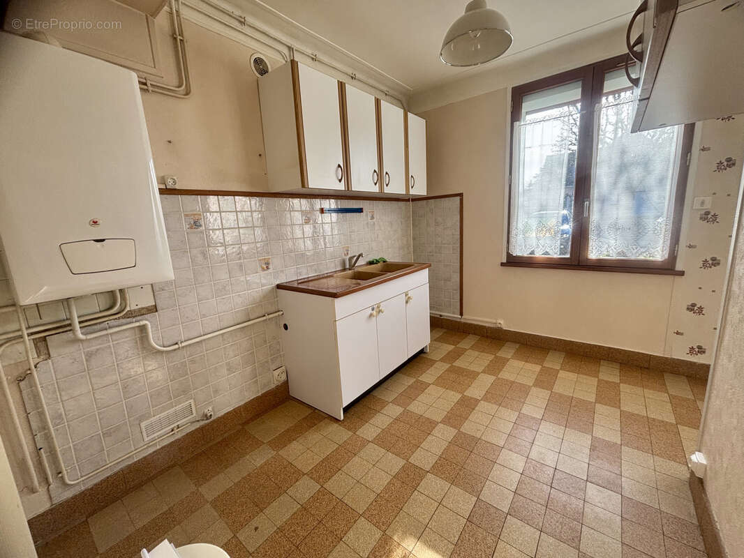 Maison à CHATEAUNEUF-EN-THYMERAIS