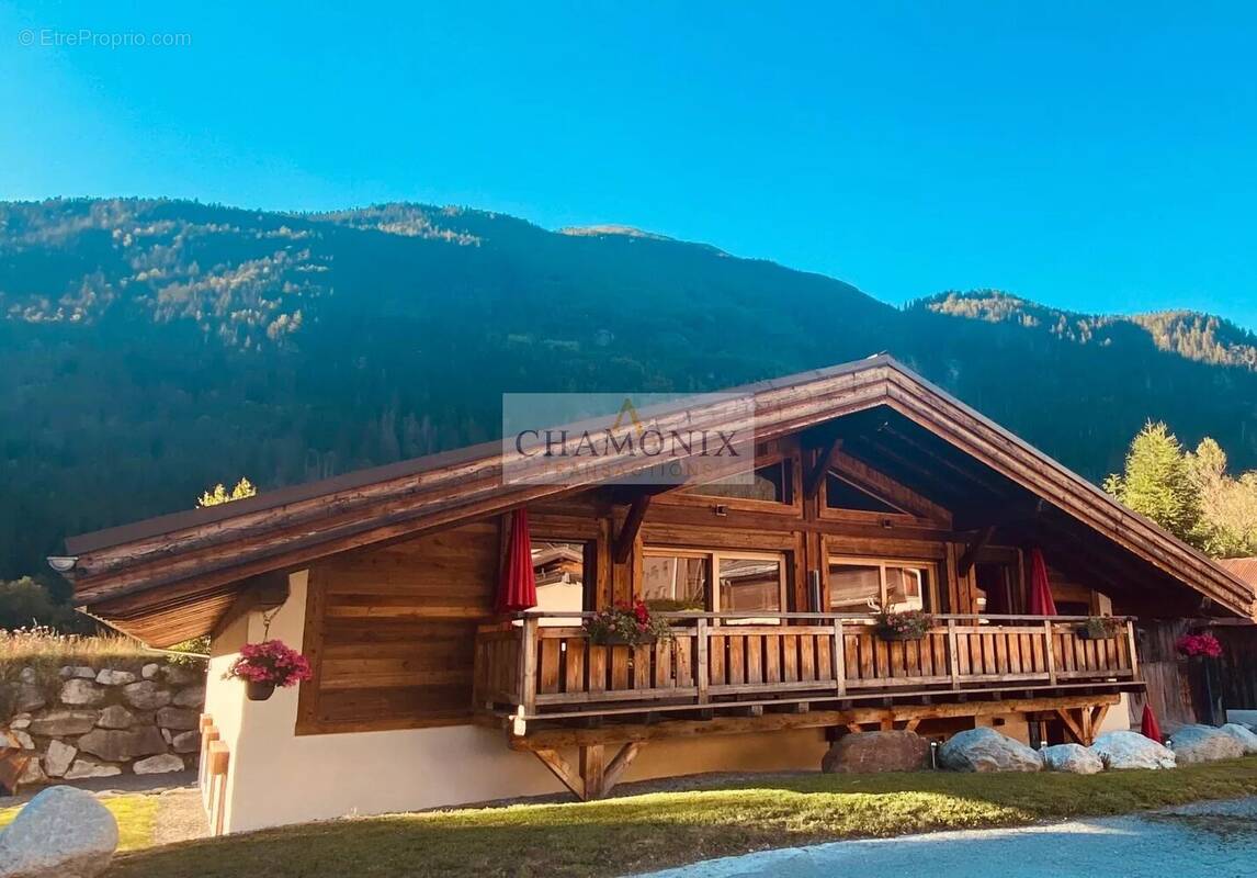 Maison à LES HOUCHES
