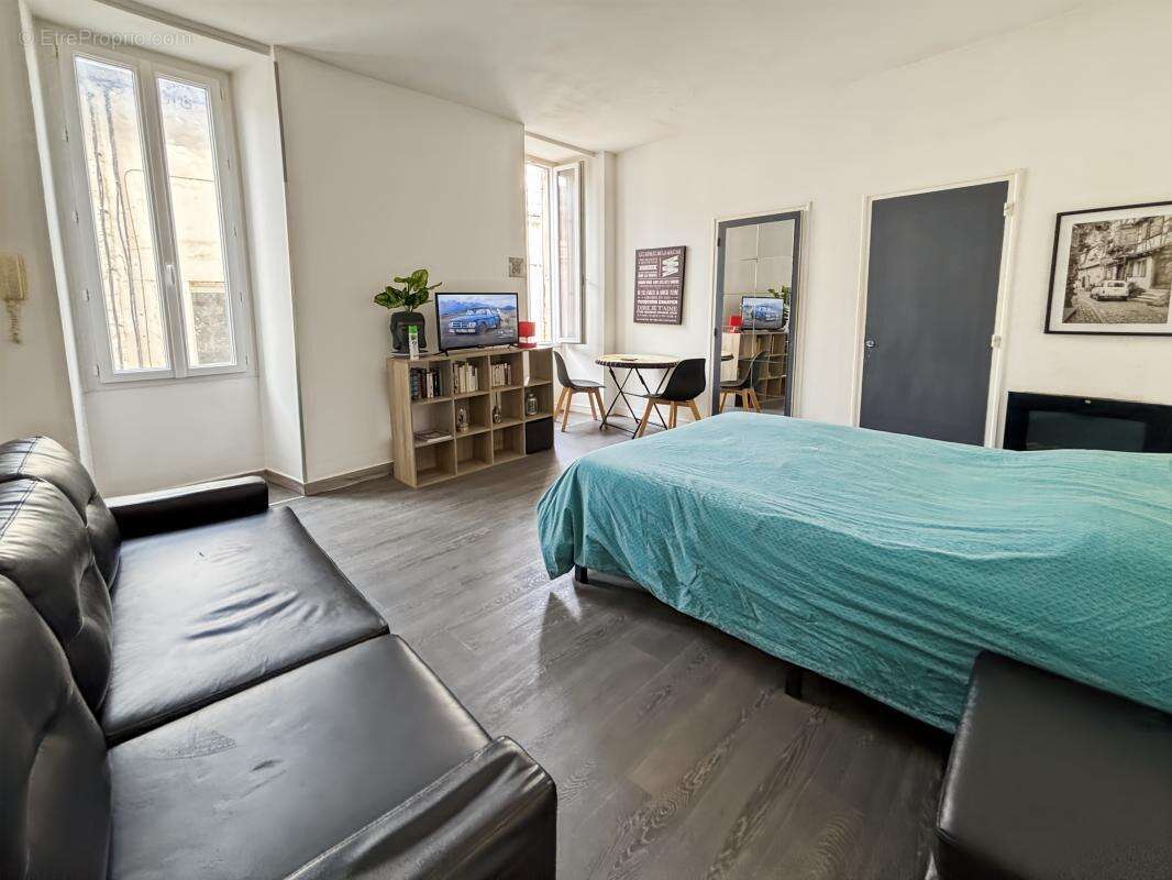 Appartement 80 m² à Saintes  - photo 12