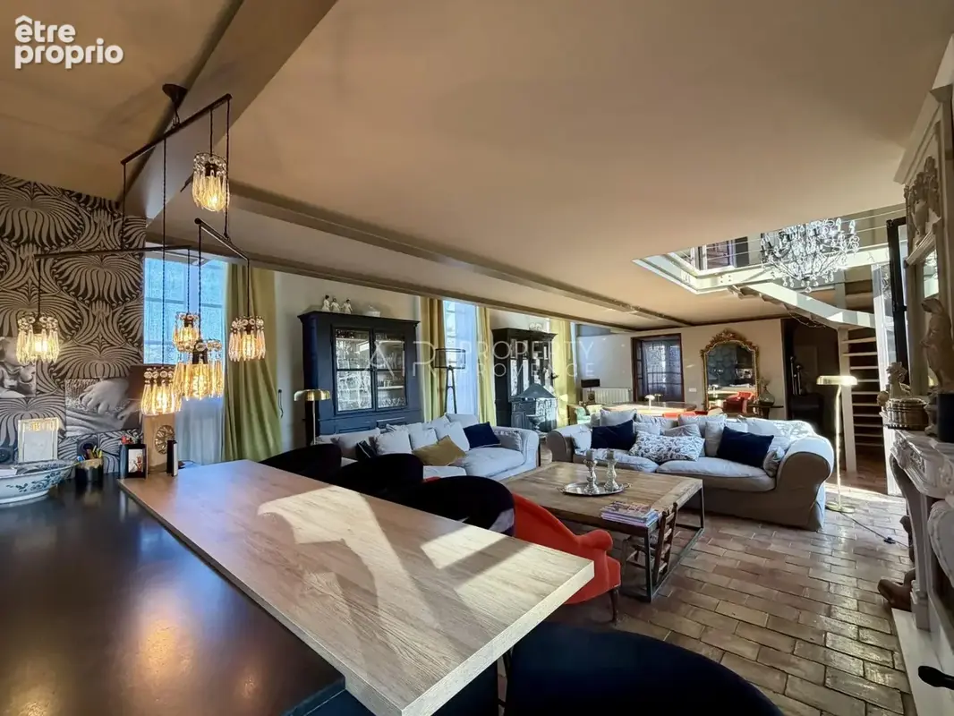 Maison 8 pièces 223 m² à vendre à Lambesc (13410) - photo 3