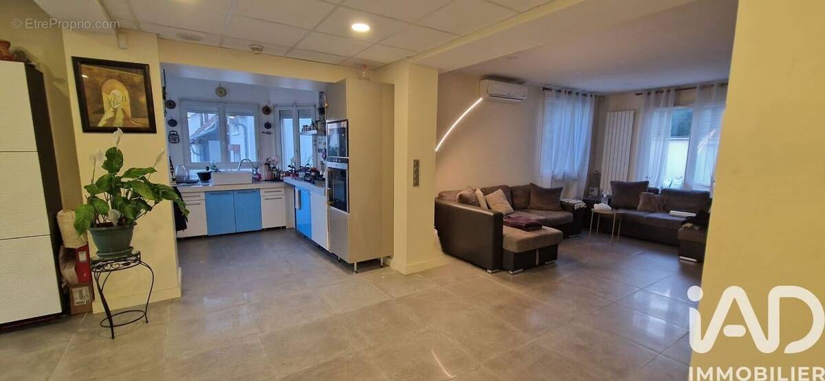 Photo 1 - Maison à VILLIERS-LE-BEL