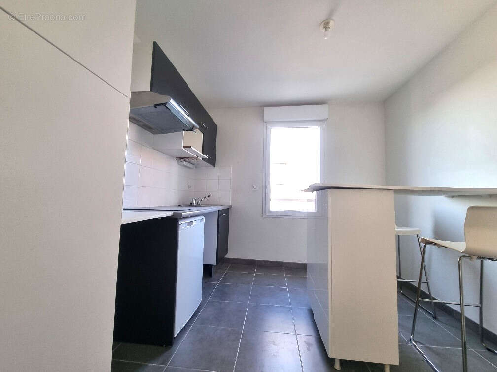 Appartement à BEAUZELLE