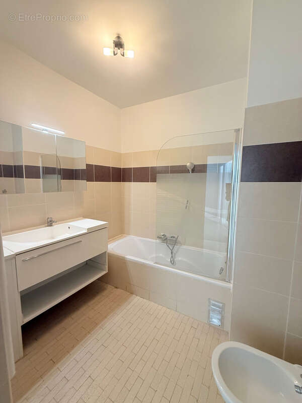 Appartement à LE CANNET